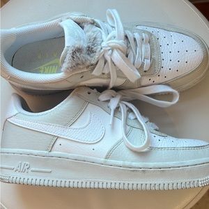 Nike Air Force 1 fur tongue size 6.5 Women’s
